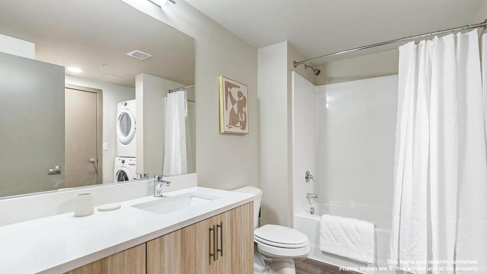 Apartment Landing Modern With Amazing Amenities Portland